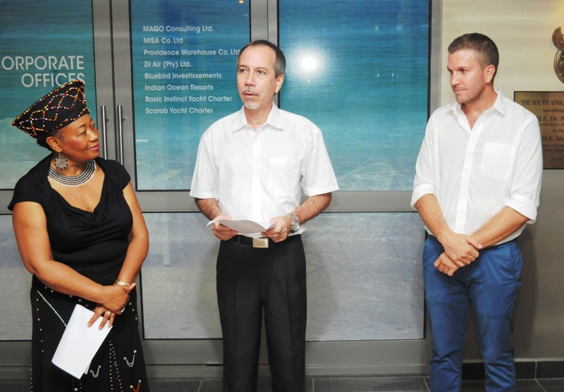 Better contact: Nomvuyo Nokwe, the South African High Commissioner to Seychelles, (left) Foreign Affairs Minister Joel Morgan and consul Rod Thorrington