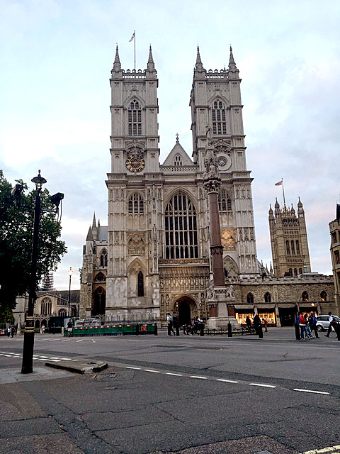 Marking Independence: The Seychelles flag flying from Westminster Abbey